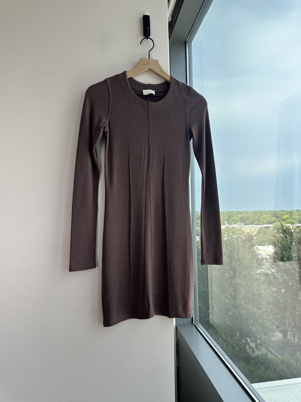 Aritzia Wilfred Free Brown Long Sleeve Knit Dress Sz S
